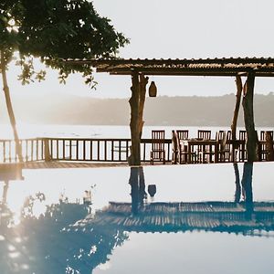 Bungalow Pool View